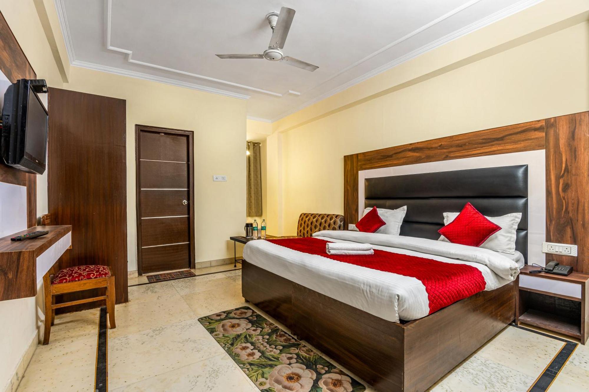 Hotel Nice Palace Delhi  Exterior foto
